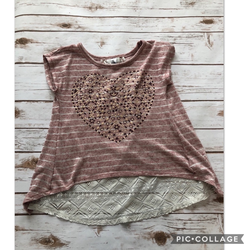 Graphic flyaway shirt